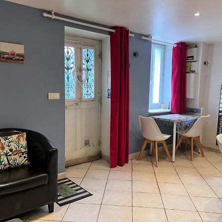 "La Petite Maison" Sainte Foy les Lyon Bagian luar foto