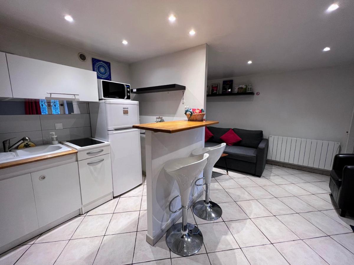 "La Petite Maison" Sainte Foy les Lyon Bagian luar foto